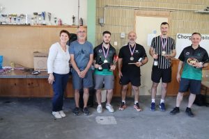 Marie-Cécile, et Philippe, les G.O. et les vainqueurs Jordan, Christophe, Pierre et Jérôme